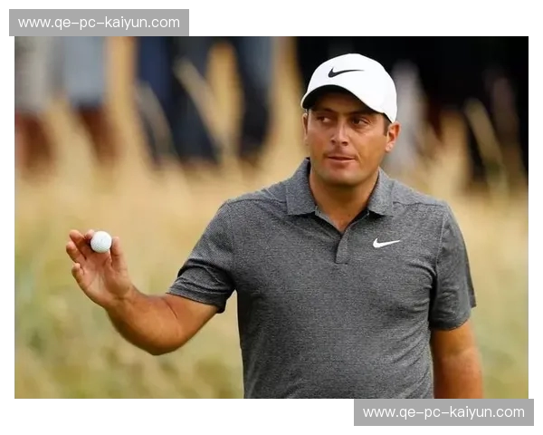 握杆之间的魅力:高尔夫球衣,不止于衣 握杆之间的魅力:高尔夫球衣,不止于衣